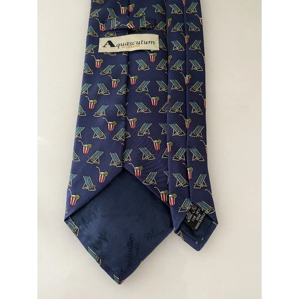 Aquascutum 100% Silk Tie Navy Blue Made in England Cool Beach Theme Vintage 3.75